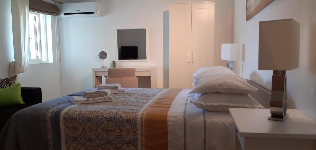 Lovely New House - Guests Apartments โอลเญา ภายนอก รูปภาพ