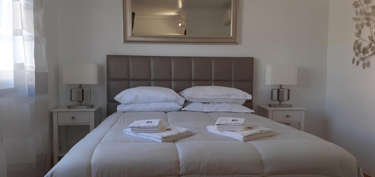 Lovely New House - Guests Apartments โอลเญา ภายนอก รูปภาพ