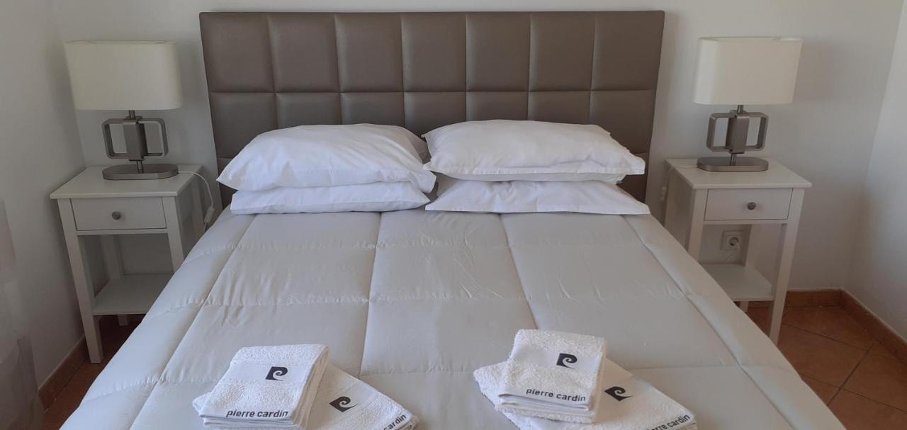 Lovely New House - Guests Apartments โอลเญา ภายนอก รูปภาพ