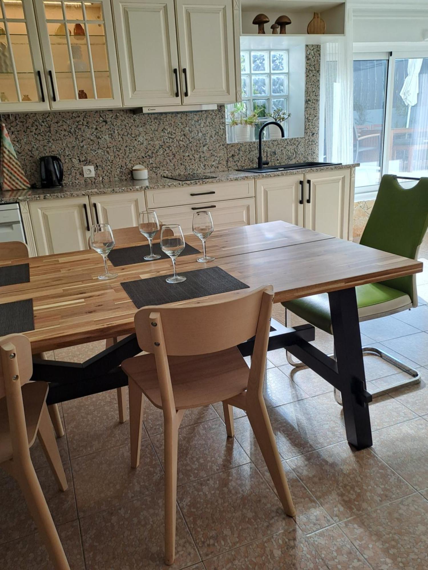 Lovely New House - Guests Apartments โอลเญา ภายนอก รูปภาพ