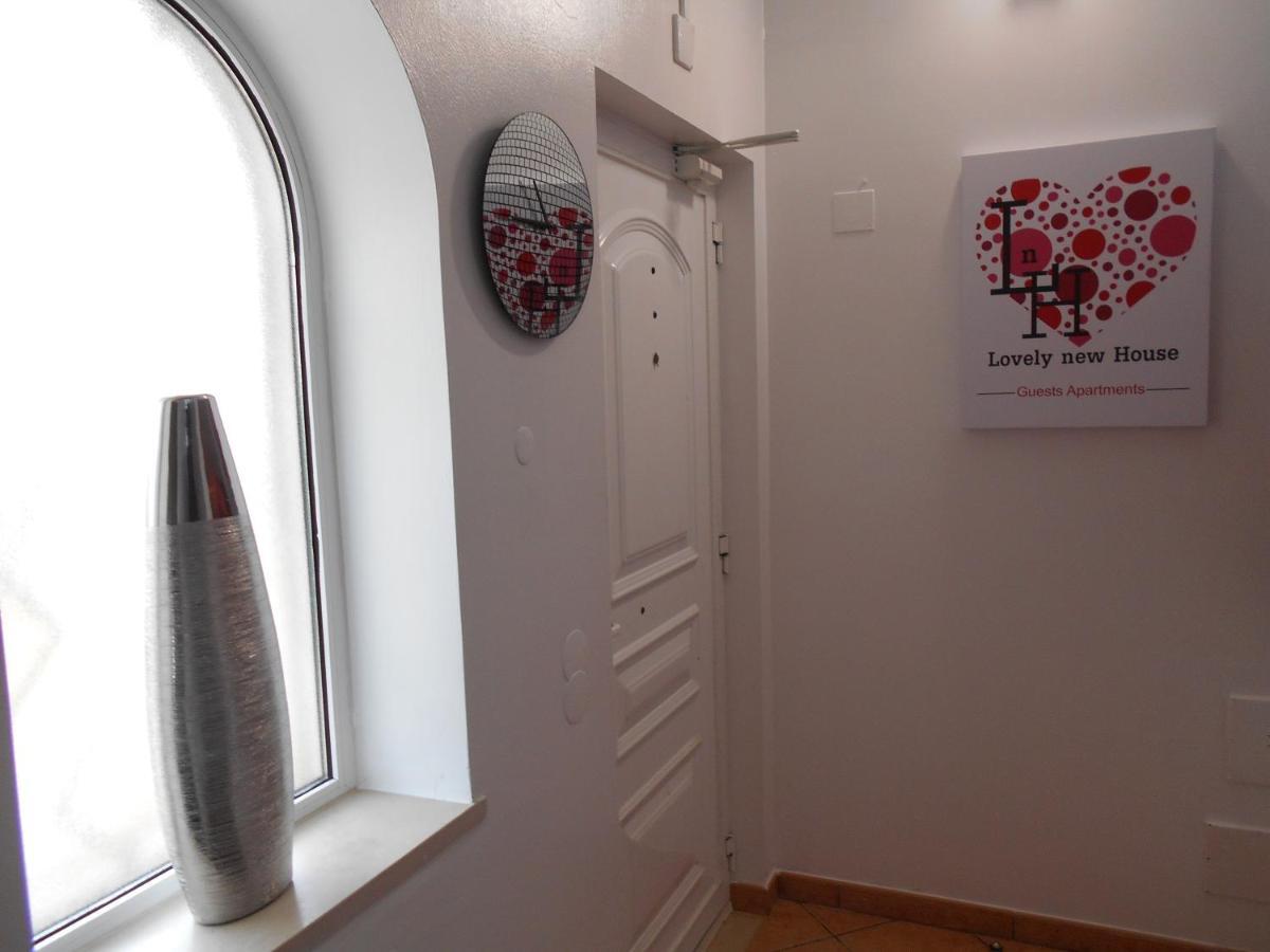 Lovely New House - Guests Apartments โอลเญา ภายนอก รูปภาพ